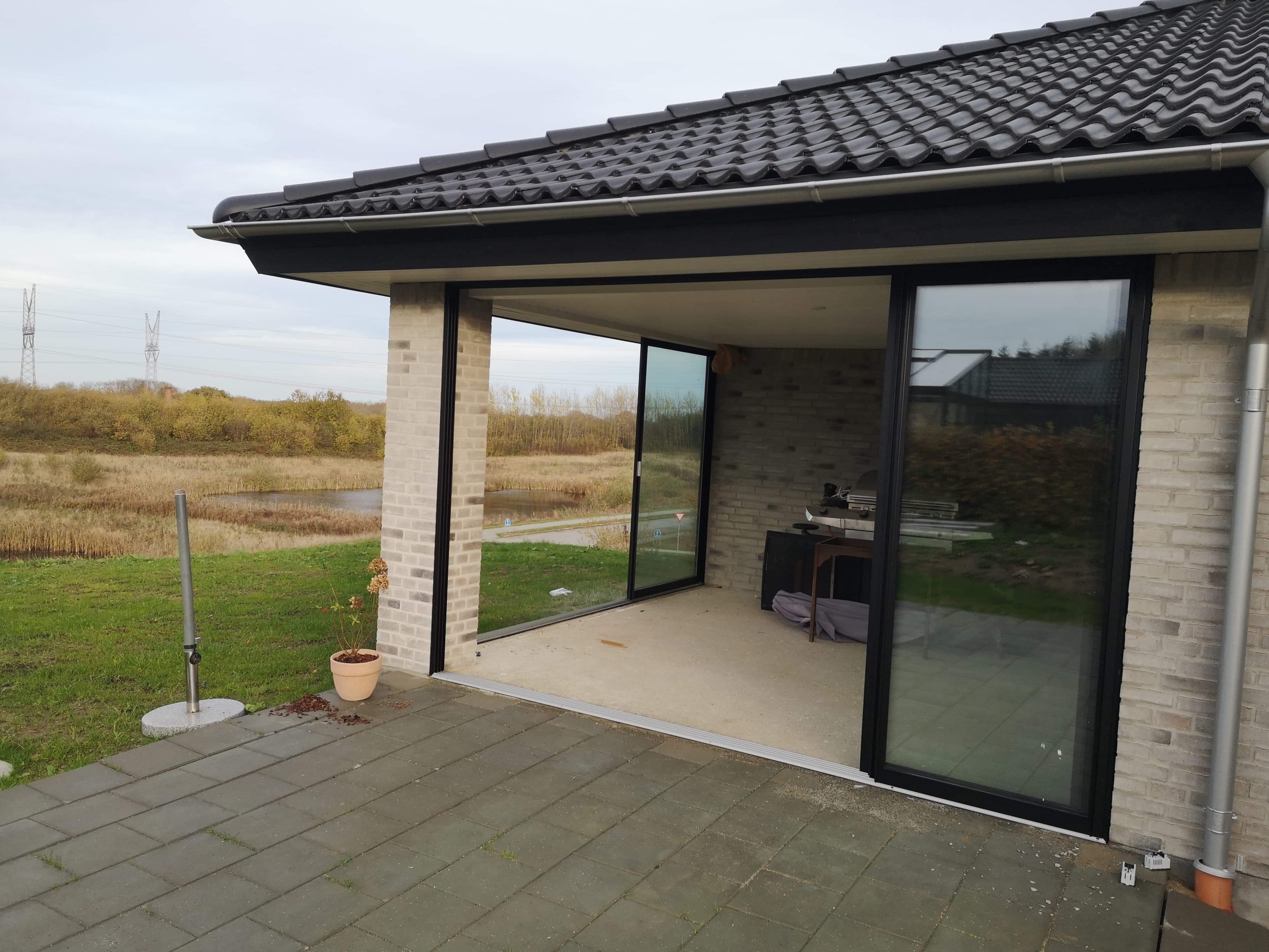 Glas skydedør