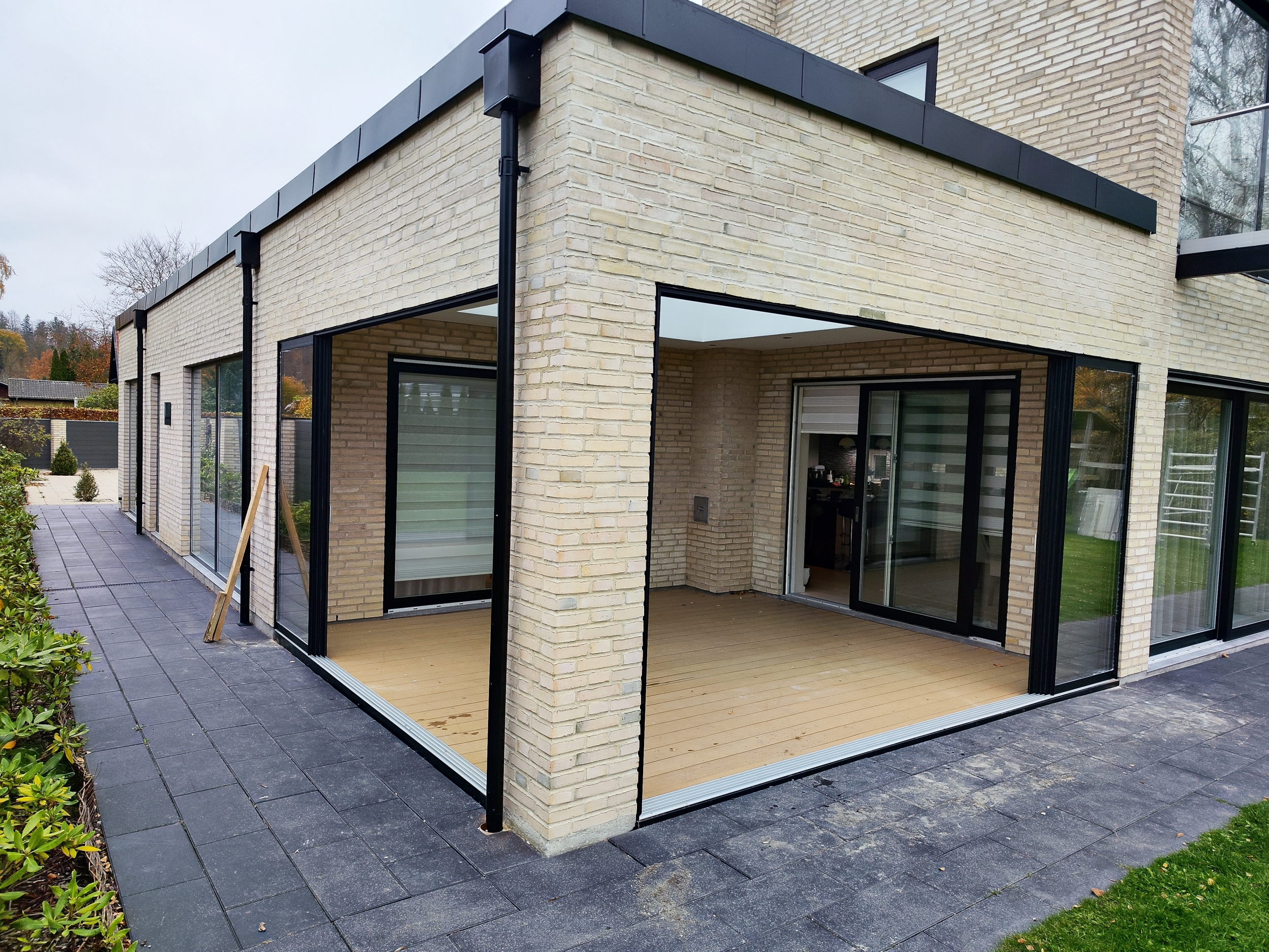 Store skydedøre til terrasse